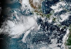 Huracán Polo toca tierra en México y provoca inundaciones y cortes de electricidad