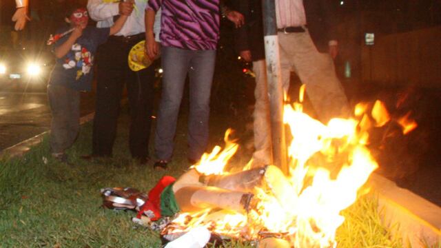 Municipalidad de SJM multará con S/. 1,925 quema de muñecos por año nuevo
