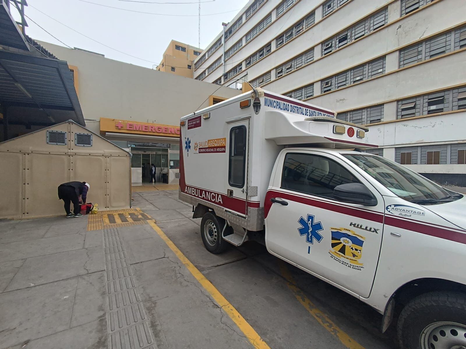 Mujer no resistió el impacto del automóvil. (Foto: Difusión)