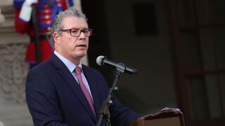 Minedu propone nuevas modalidades de titulación para miles de egresados universitarios