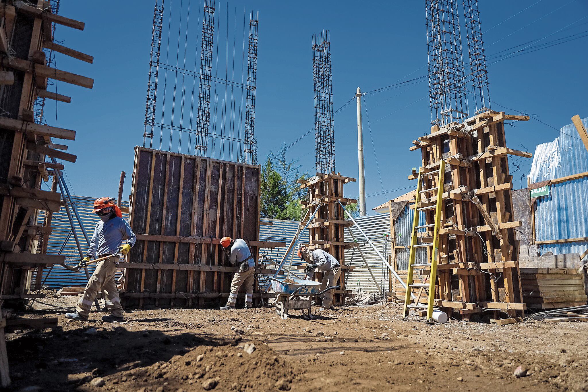 Obras son ejecutadas en diferentes distritos de la región. Foto: GEC.
