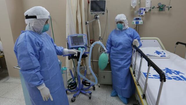 Entregan 5 ventiladores volumétricos para camas UCI en hospital de Huánuco
