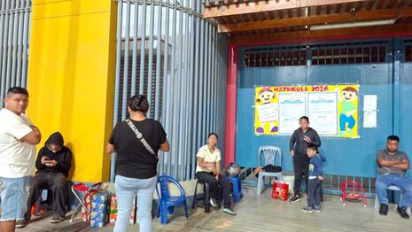 Chincha: padres de familia madrugan para conseguir vacantes en colegios públicos