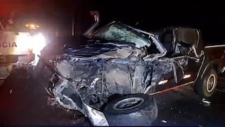 Ica: camioneta choca contra tráiler y queda destrozada en la carretera Panamericana Sur