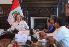 Dina Boluarte se reúne con alcalde de Pataz y anuncia mejoras viales para la provincia