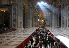 Vaticano: Unas 250 mil personas se despidieron del papa Francisco antes del funeral