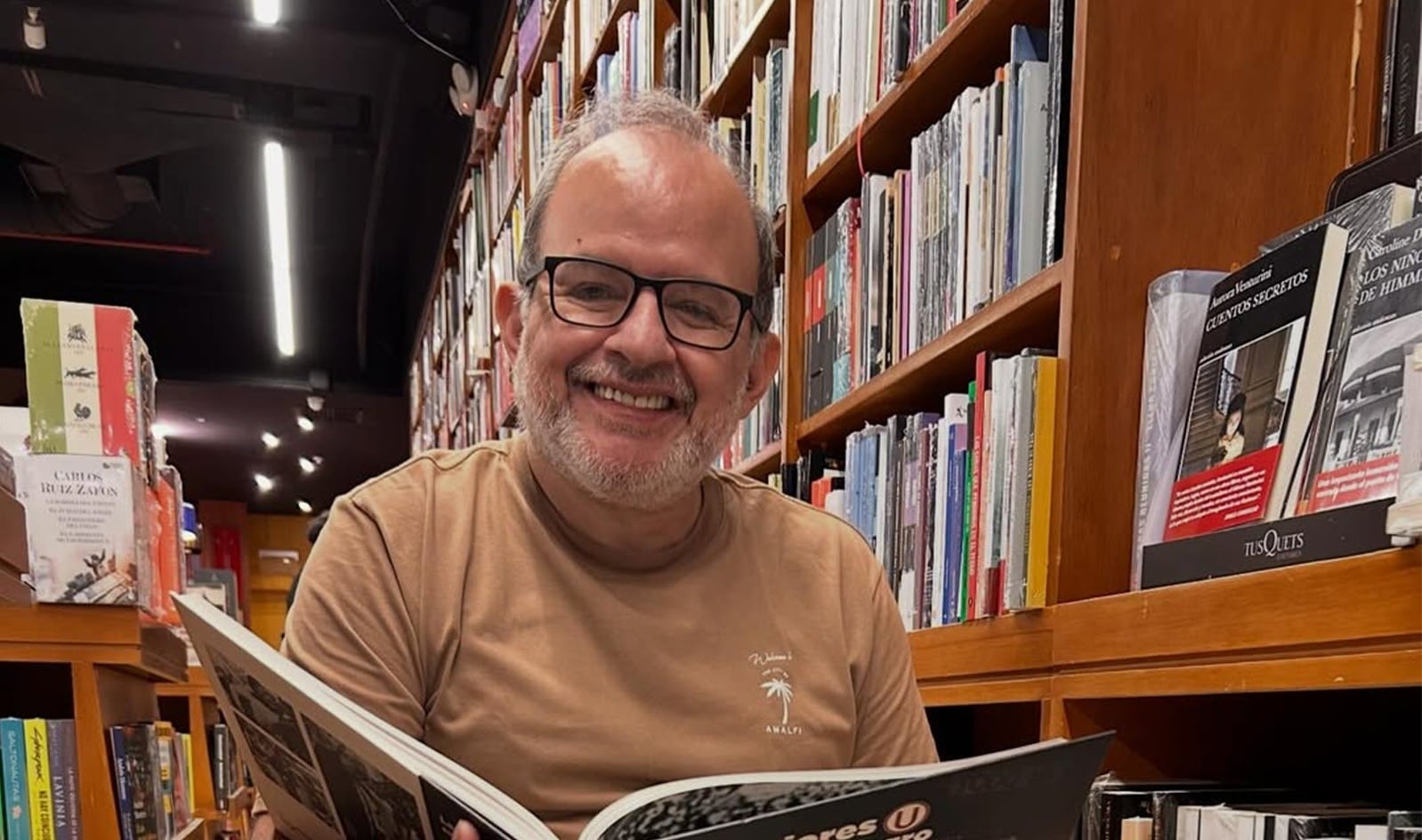 A través del libro «EL TRIII», relata cómo fue el exitoso camino de la “U” hacia su segundo tricampeonato, luego de una larga sequía