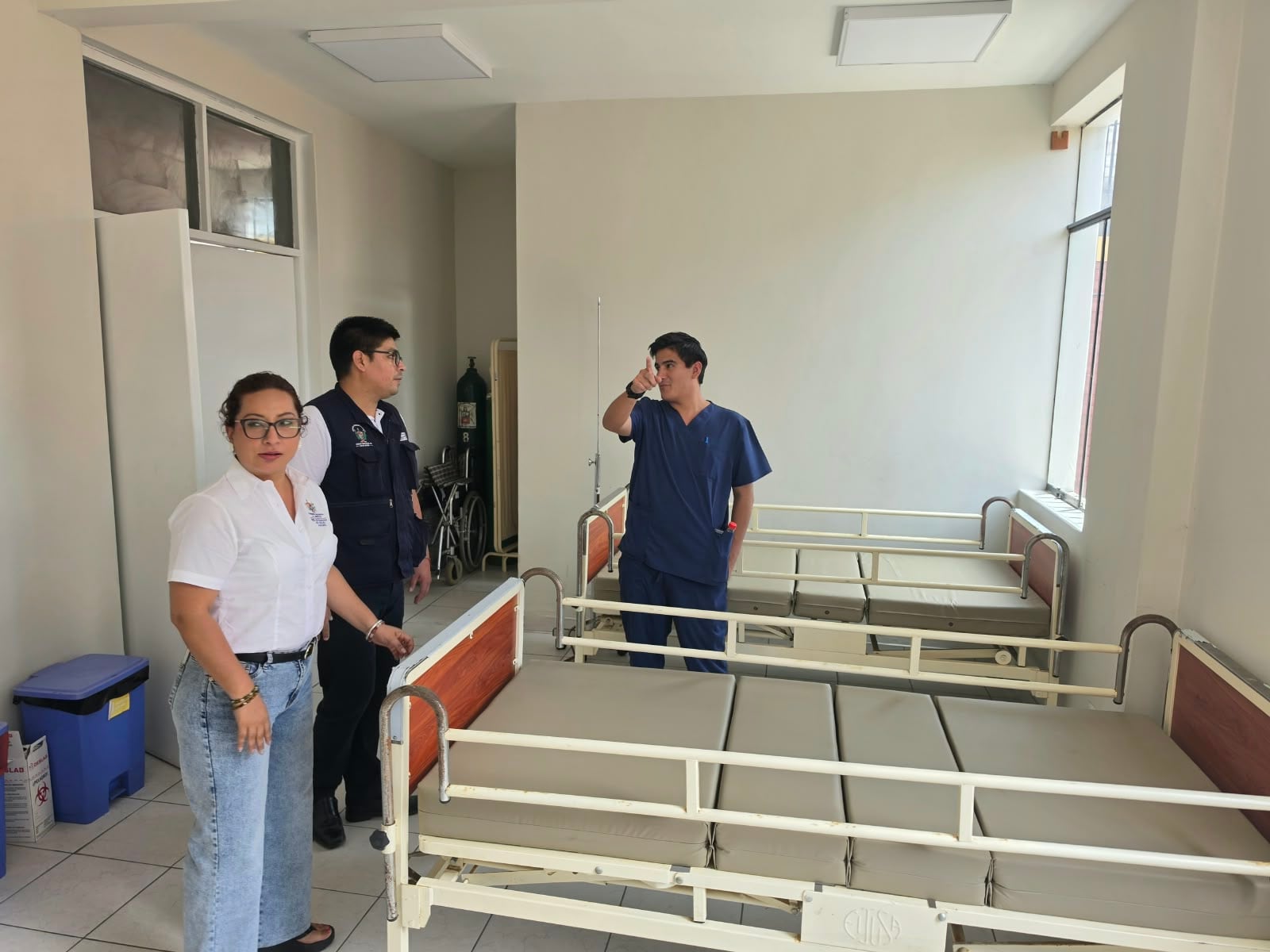 Con recursos del FONCOR, la Red Integrada de Salud Ascope habilitó áreas de contingencia en los centros de salud para garantizar una atención rápida y oportuna.
