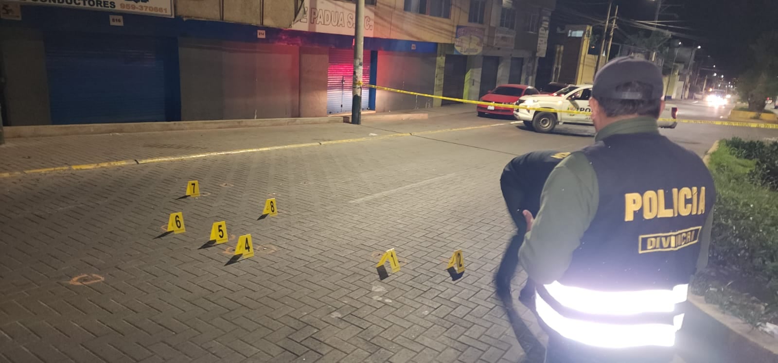 Arequipa: balean vivienda en Paucarpata y dejan más de 15 casquillos