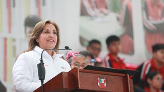 Dina Boluarte defiende gestión ante incendios: “A los que mienten, les digo poco floro y más acción”