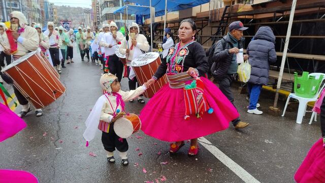 Gran Parada Folclórica en Puno