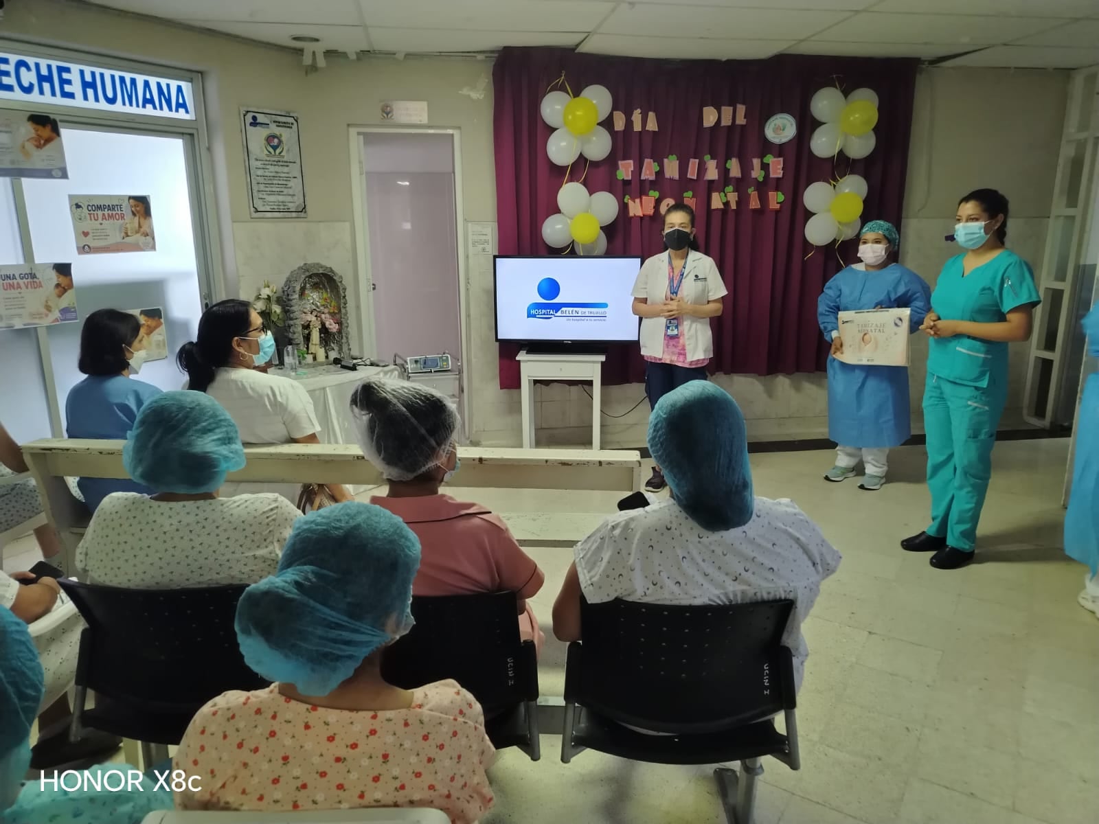 Actividad educativa buscó concientizar a madres y personal asistencial sobre la importancia de esta prueba gratuita.