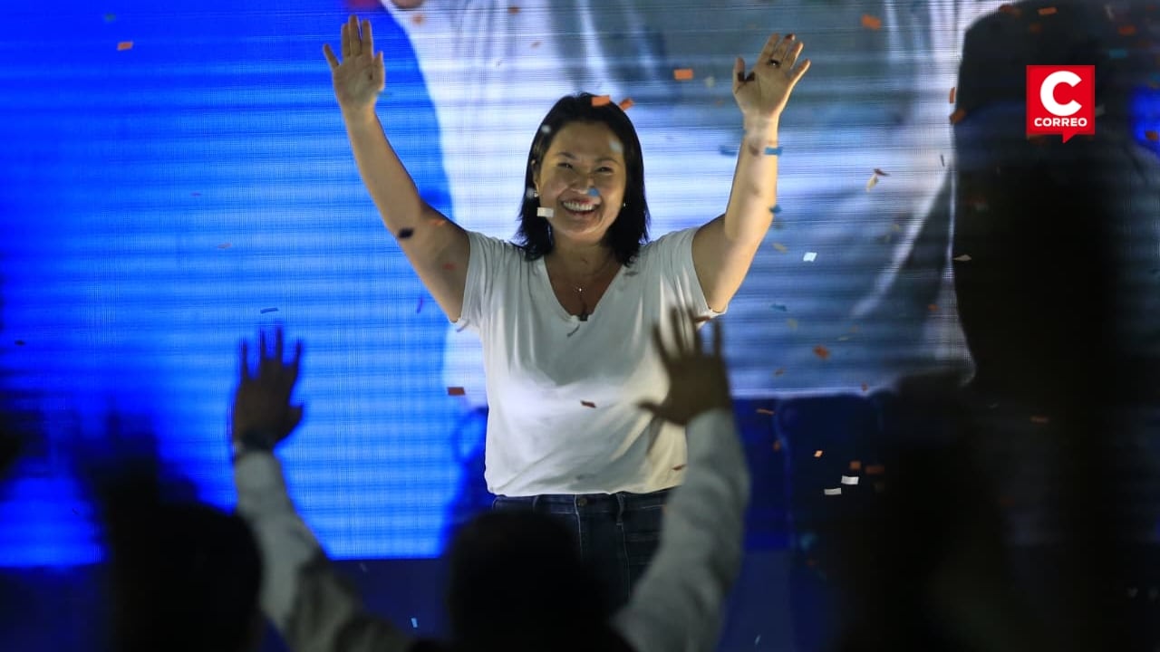 Keiko Fujimori festeja resultados preliminares de la segunda vuelta antes del conteo final: “¡Sí se pudo!”. Foto: Cesar Bueno/@photo.gec