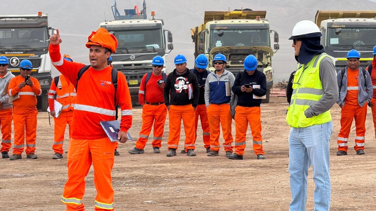Obreros denunciaron el cese de miembros del comité de seguridad y salud en el trabajo. (Foto: Difusión)