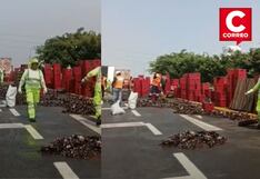 Camión derrama mil cajas de cerveza tras accidente en la Panamericana Sur
