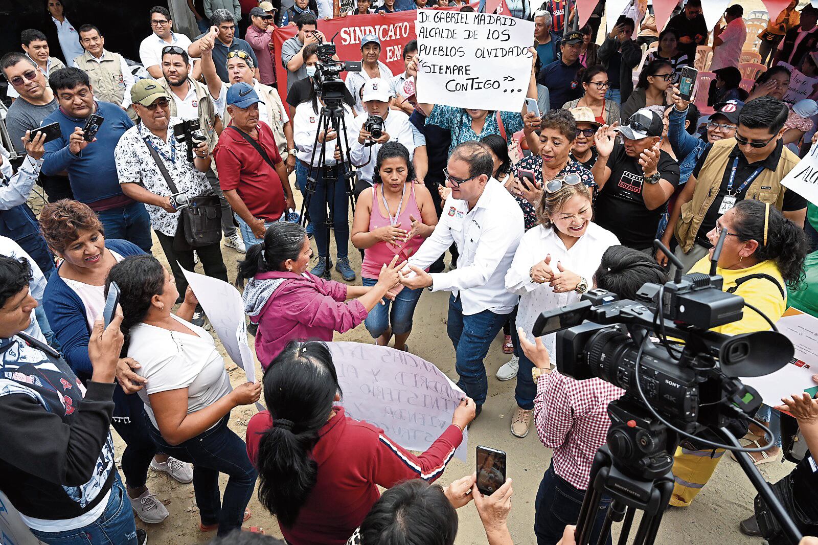 Se inició la ejecución de obras en Los Rosales, La Rinconada, El Golf, Tres Culturas, 4 de Octubre, entre otras