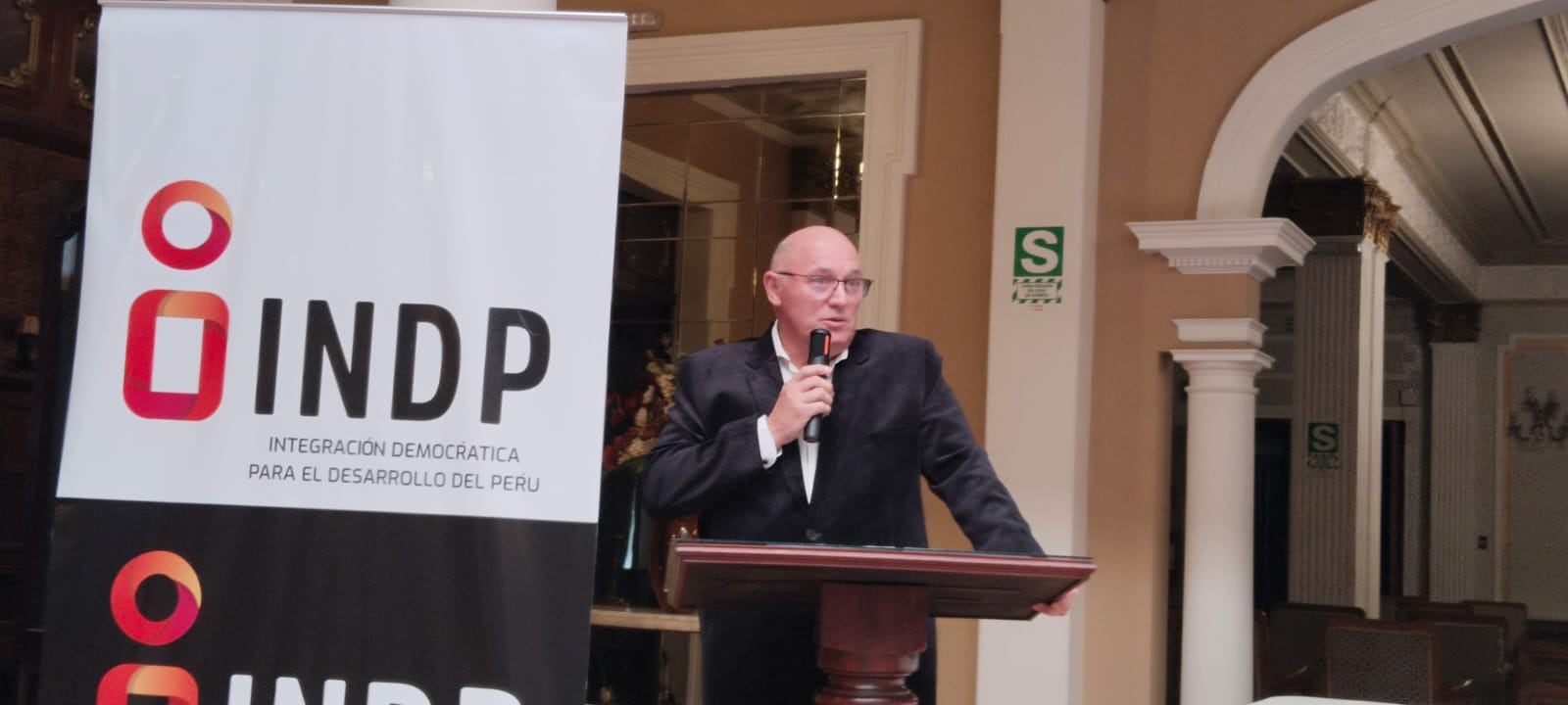 Francisco Giampietri pide a arequipeños reflexionar su voto en la segunda vuelta: “Son dos modelos de gobierno”