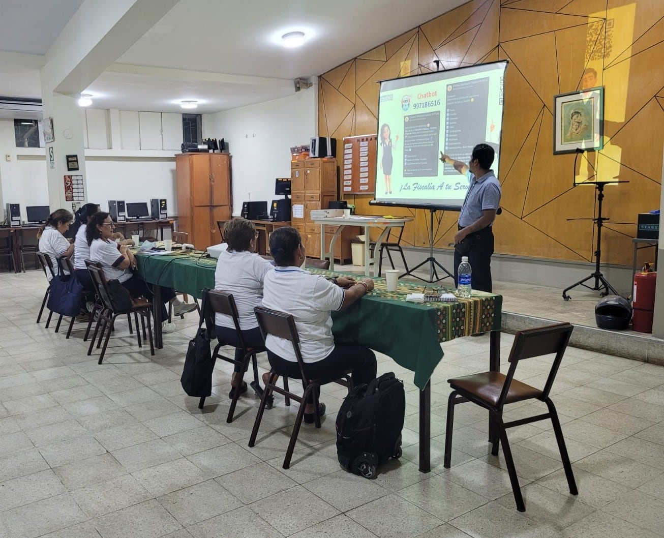 Capacitación a docentes contra la violencia escolar en Piura