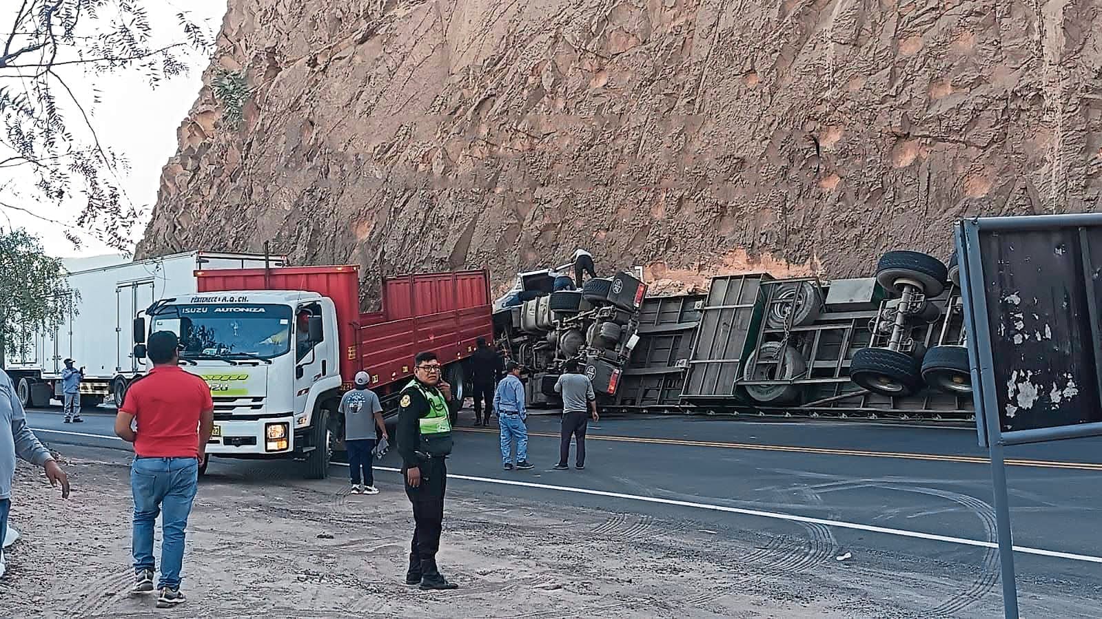 Accidente ocurrió cerca de la variante de Uchumayo. Foto: GEC.