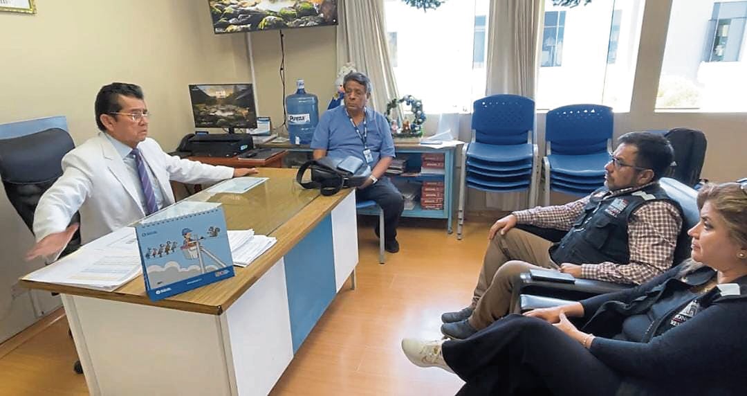 Congresista Carlos Zevallos pidió información de lo ocurrido sobre cambio de bebés. Foto: ESSALUD.