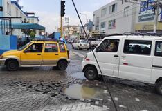 Desborde de buzón de desagüe en Arequipa preocupa a transeúntes y conductores (VIDEO)