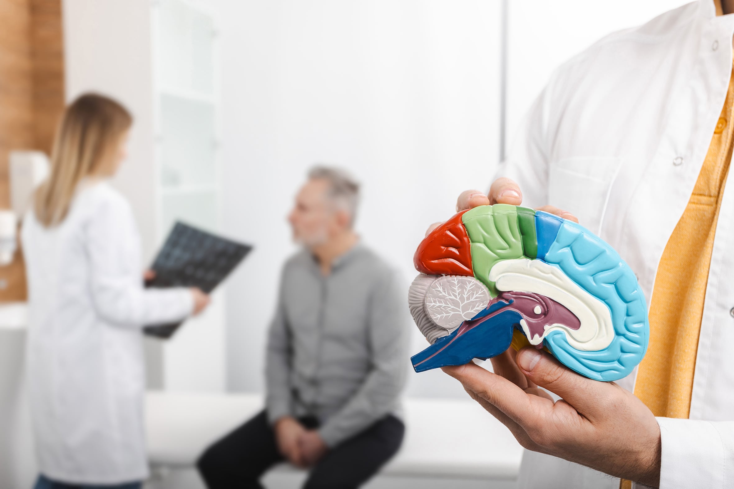 Aunque suele asociarse a la infancia, el Trastorno por Déficit de Atención e Hiperactividad (TDAH) también afecta a adultos. Especialistas destacan la importancia del diagnóstico oportuno y un tratamiento integral para mejorar la calidad de vida.