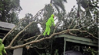 El ciclón Evan azota a Fiji