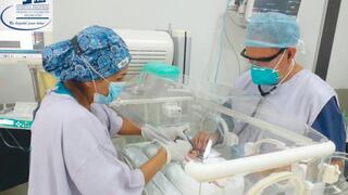 Joven madre alumbra trillizas en Huánuco en plena pandemia de la COVID-19
