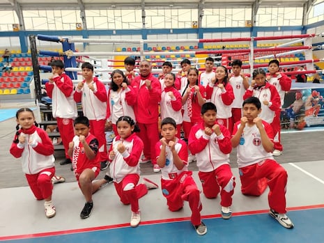 Academia IPD Ica logra 33 medallas en Campeonato Regional de Kickboxing en Ayacucho