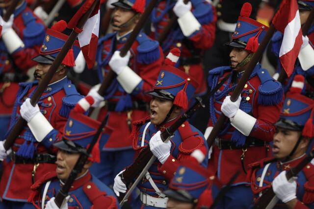 Gran Parada Militar en la Av. Brasil. Fotos: Julio Reaño /@photo.gec
