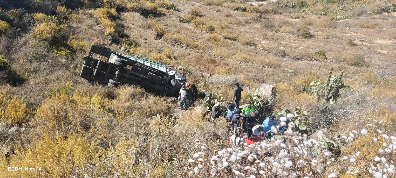 Accidente en Pampacolca deja una fallecida y tres heridos. Foto: GEC.