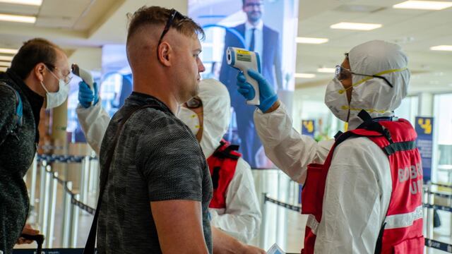 Cerca de 40 españoles regresan de Ecuador a su país a través de Francia