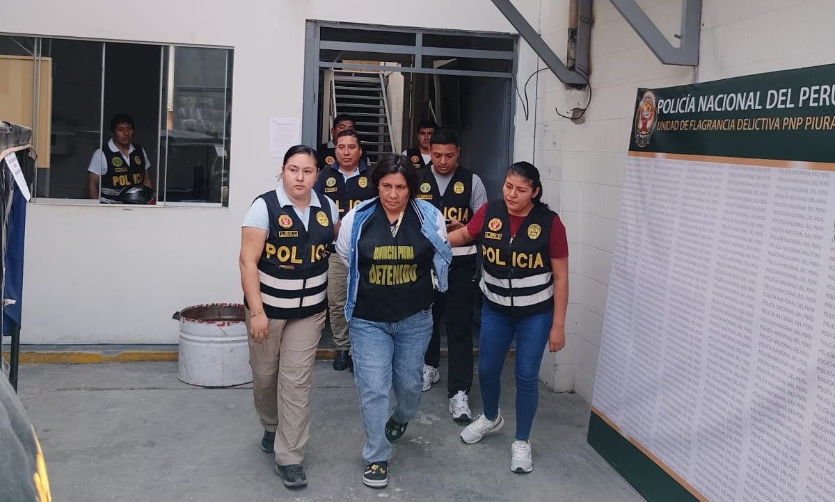La semana pasada, la concejal Patricia Niño Febres se entregó a la justicia.
