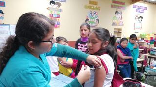 Piura: Continúa vacunación casa por casa y en centros de salud