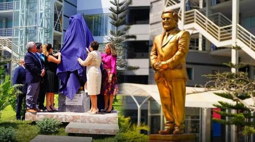 La colocaron en una de las sedes principales de la Universidad César Vallejo (UCV).