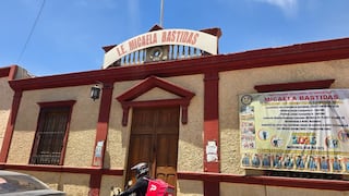 Detienen a docente de colegio Micaela Bastidas por presuntos tocamientos indebidos en Arequipa