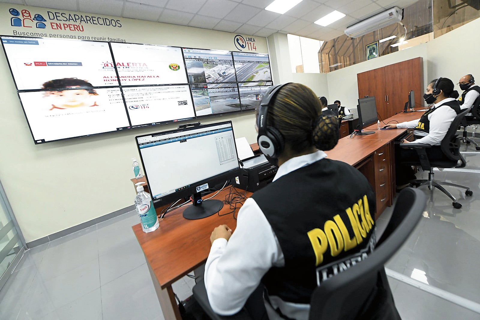 Reportes son recibidos por la Policía, en Arequipa. Foto: GEC.