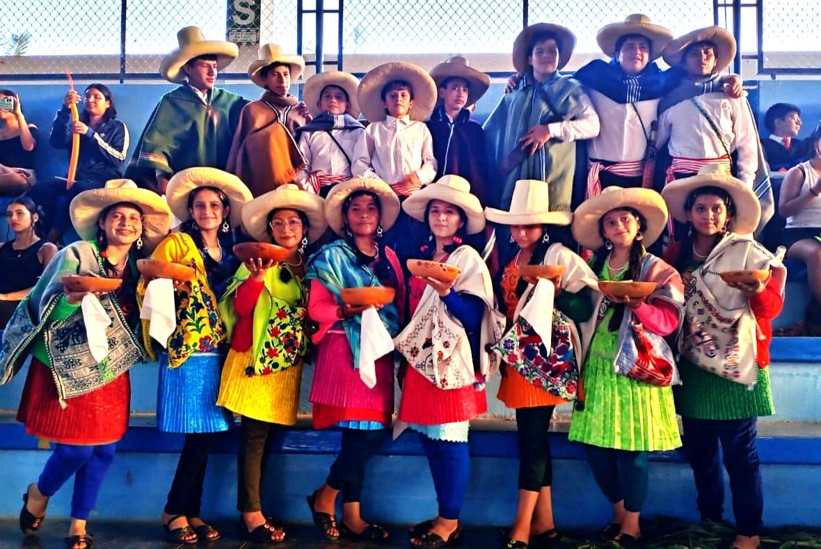 Embajada Cultural de Pacaipampa destaca en concurso de danzas folclóricas.