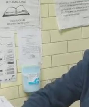 Puno: Médico es grabado en presunto estado de ebriedad en el área de emergencias
