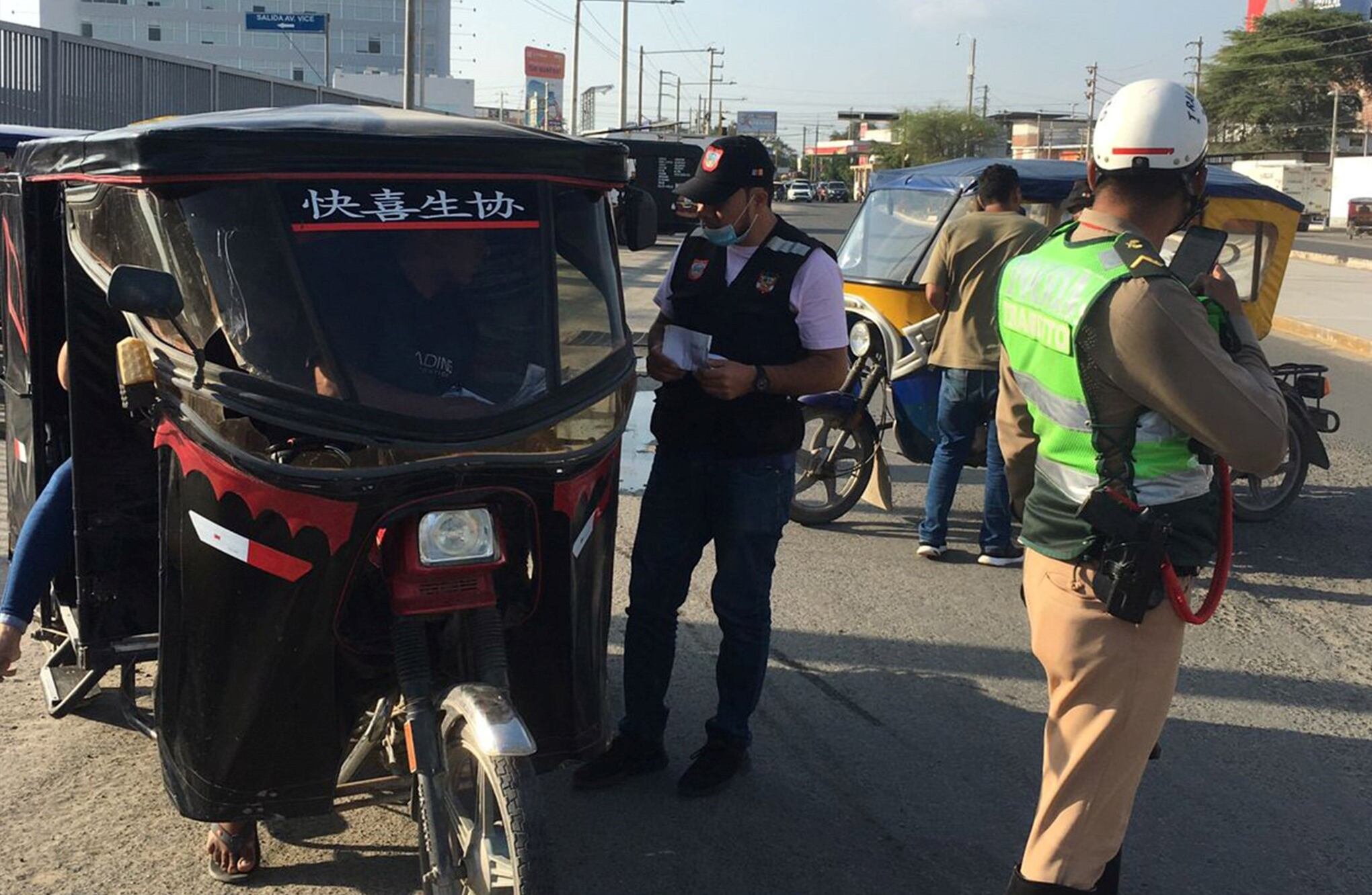 Autoridades intensificarán operativos contra el transporte informal en mototaxis