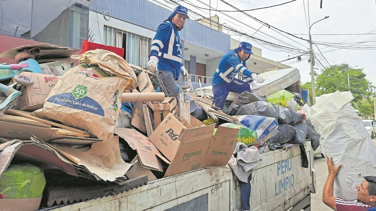 Serán contratados para laborar por un periodo de tres meses. Ellos barrerán las calles tras las precipitaciones de mediana y alta intensidad pronosticadas por especialistas.