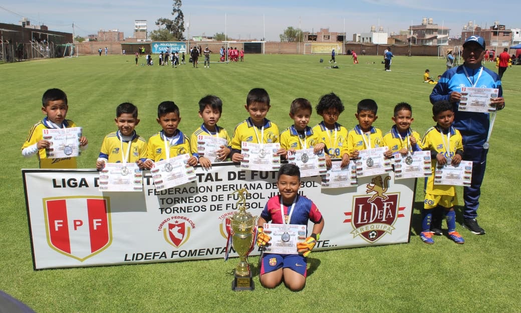 E.G.B. Mariano Melgar, subcampeón Sub-06 en Creciendo con el Fútbol en Arequipa. (Foto: Álvaro Figueroa/@photo.gec)