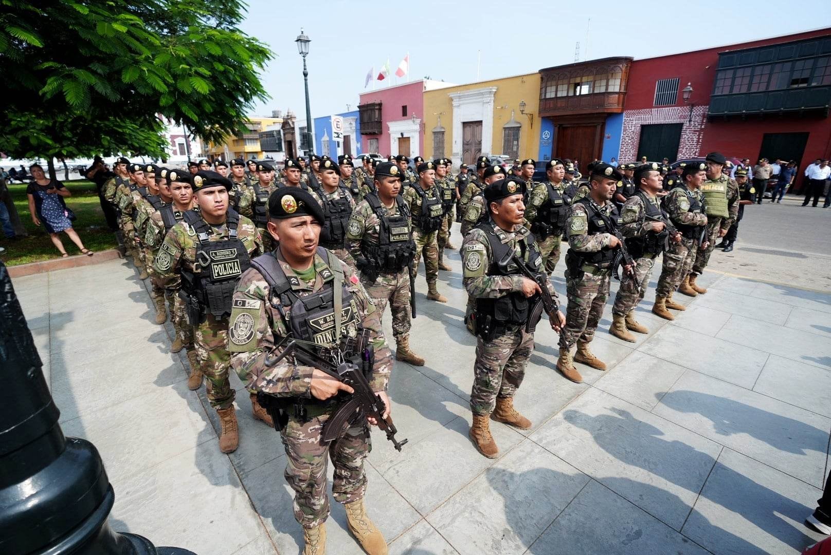 Son 200 agentes de la Dirección Nacional de Operaciones Especiales y 40 del Grupo de Respuesta Especial Contra el Crimen Organizado.