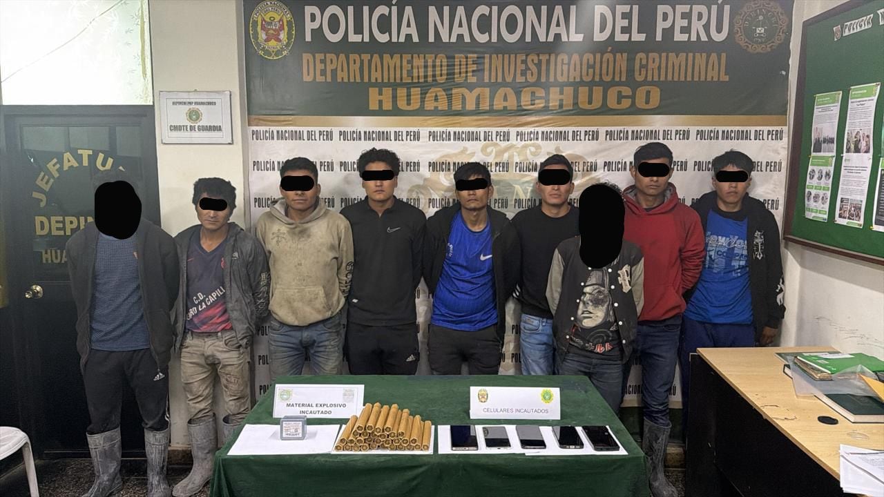 Nueve personas fueron intervenidas, entre ellas dos menores de edad.