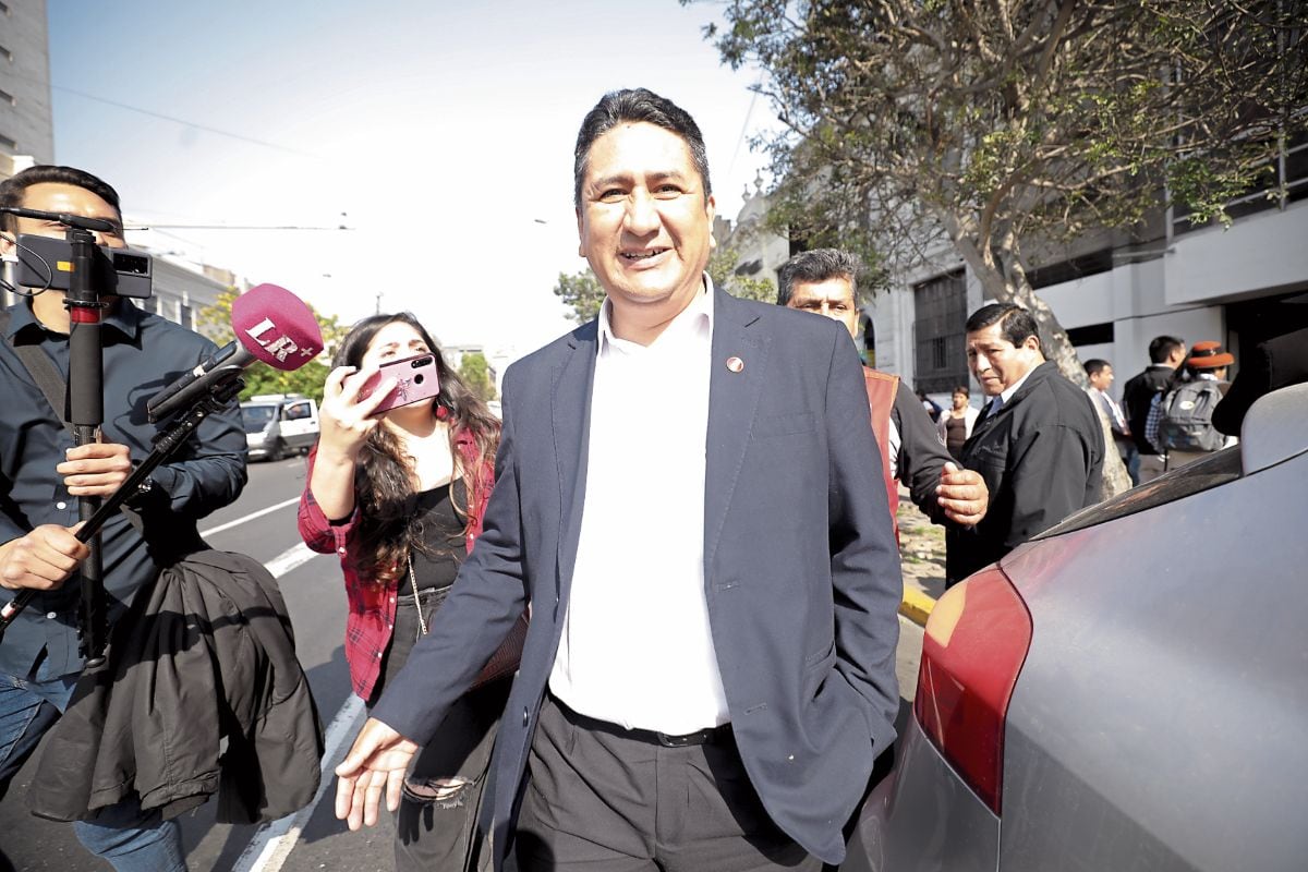 Justicia mantiene prisión preventiva y Vladimir Cerrón hará campaña oculto. Foto: Andina.