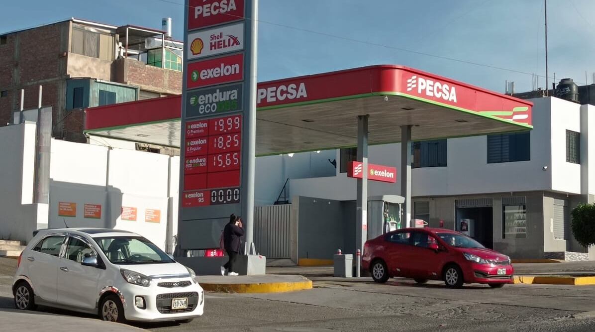 Precios en grifos de la ciudad de Arequipa. (Foto: GEC)