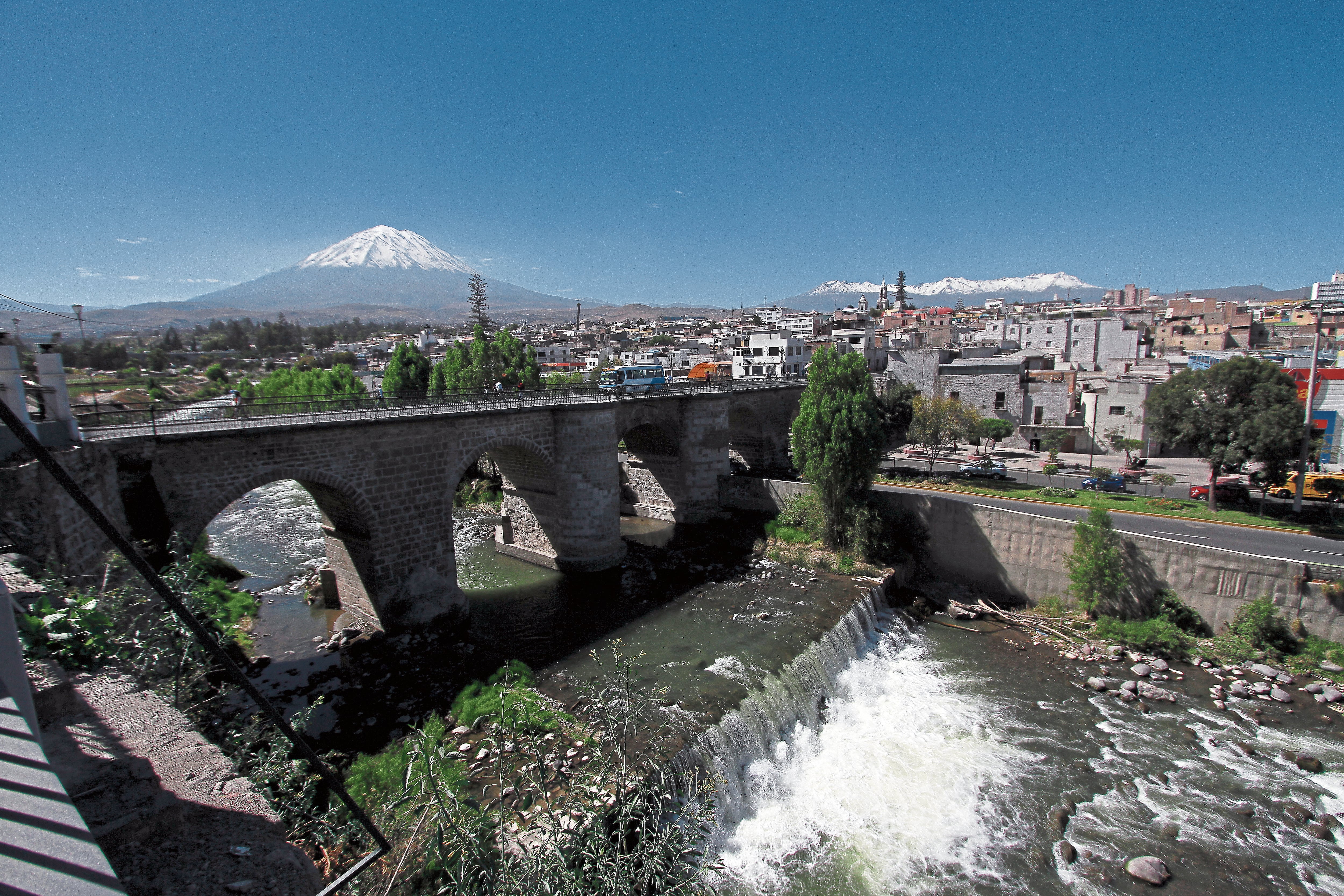 Puente Bolognesi de la ciudad de Arequipa. Foto: GEC.