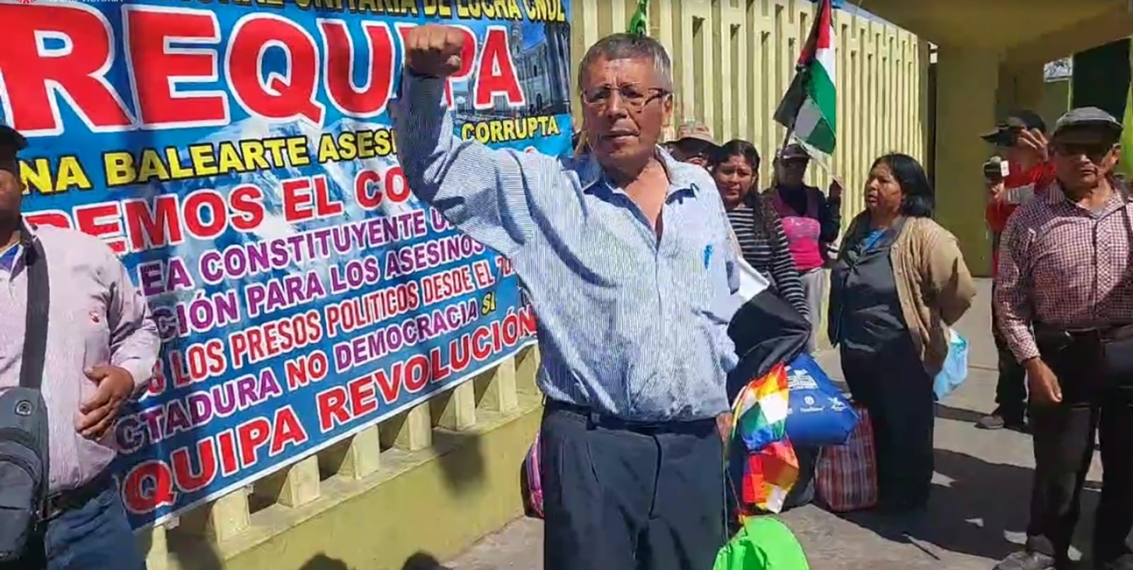 Grupo de pobladores estuvo encabezado por el movilizador regional Jorge del Carpio. (Foto:GEC)