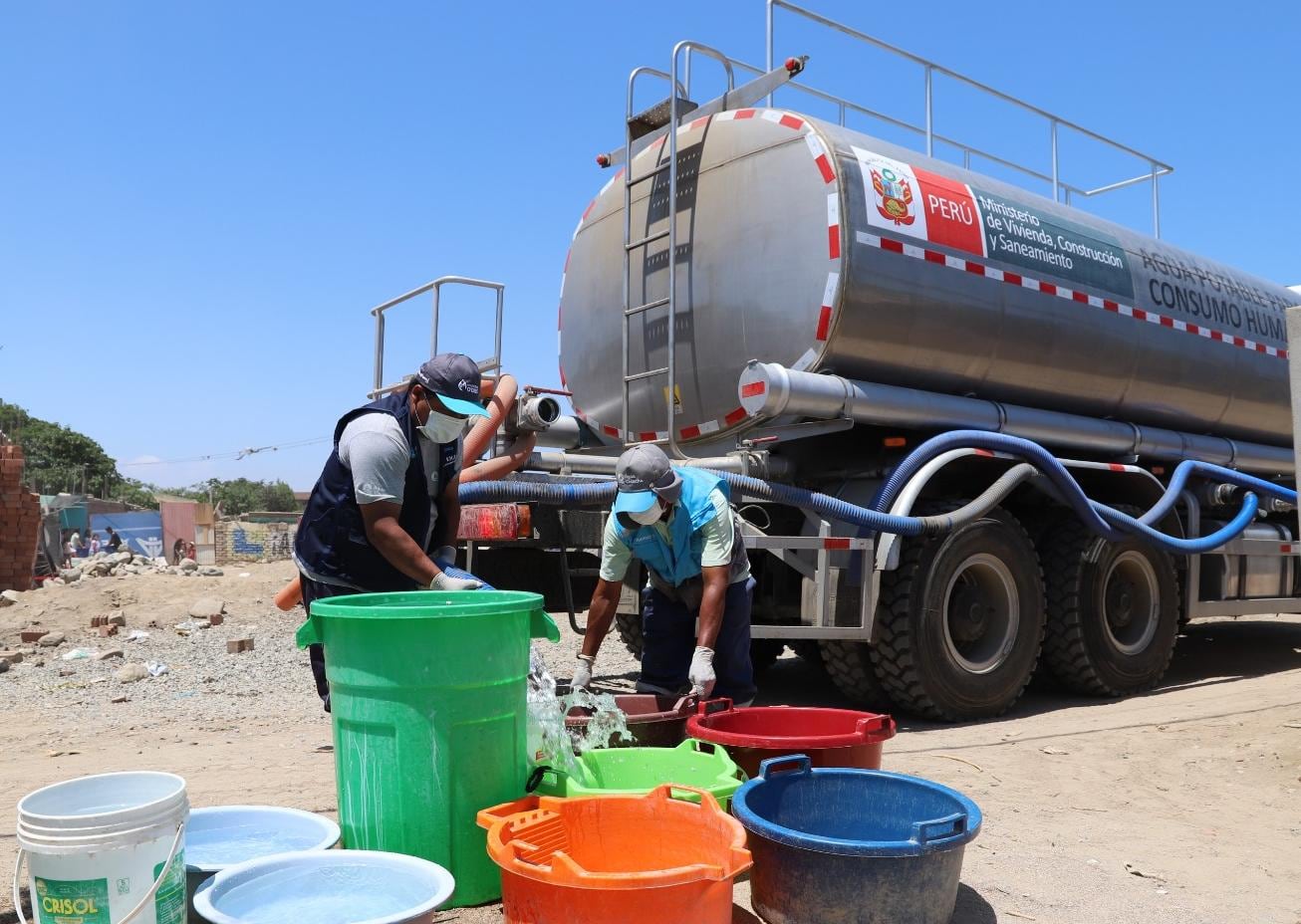 El objetivo es la distribución de agua potable a miles de familias arequipeñas en estado vulnerable. Foto: Ministerio de Vivienda.