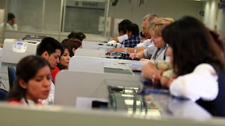 Gratificación de trabajadores CAS por Fiestas Patrias en incertidumbre